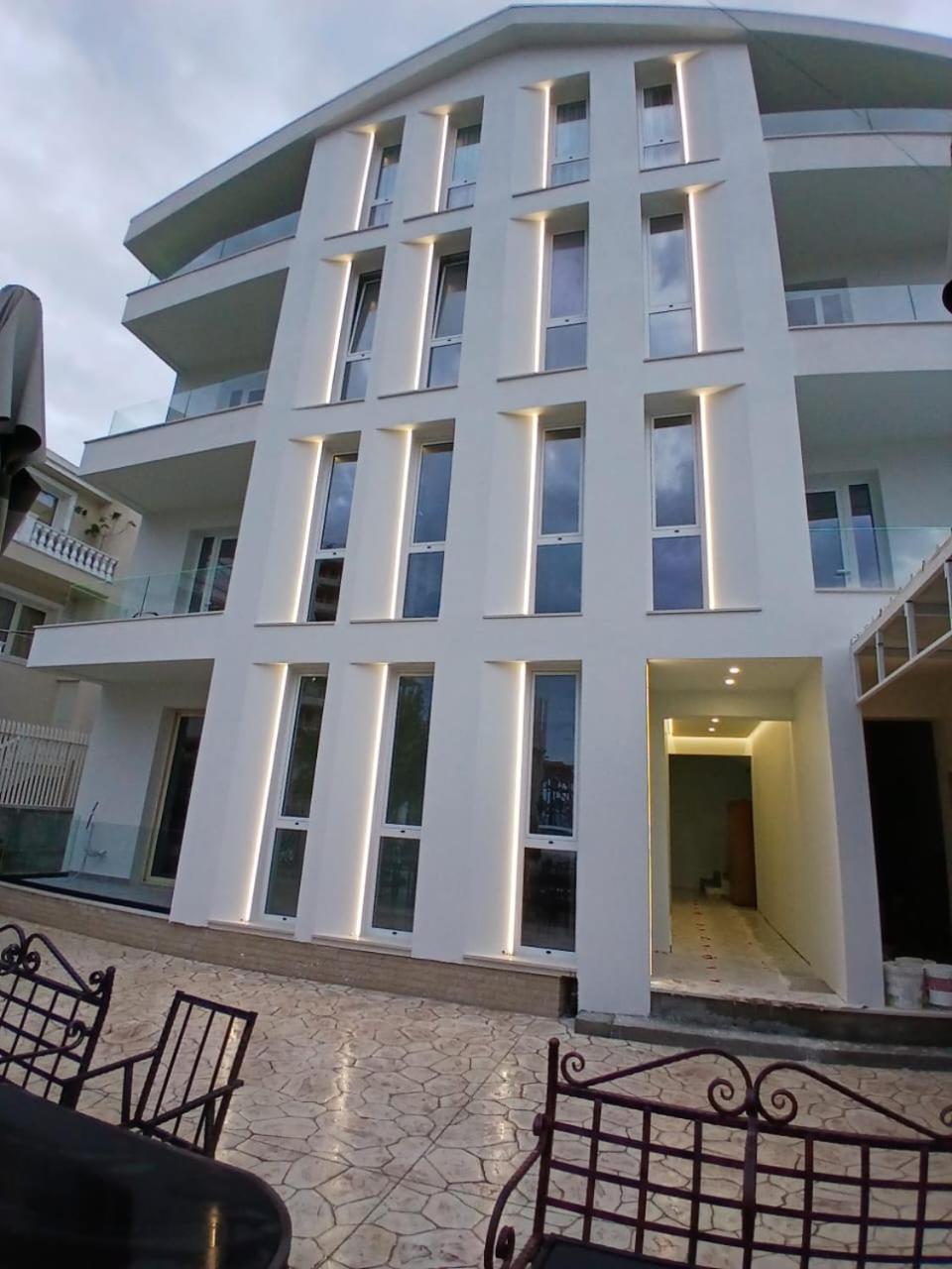Hotel Noel Vlorë Eksteriør bilde